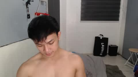 Snapshot of princeadrianx chatting on November 18, 7:18 pm Prince Adrian online show from November 18, 7:18 pm