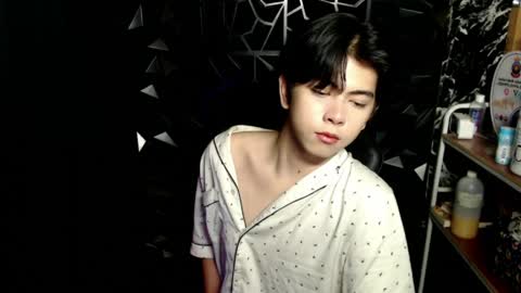 princecalix online show from May 22, 6:09 am