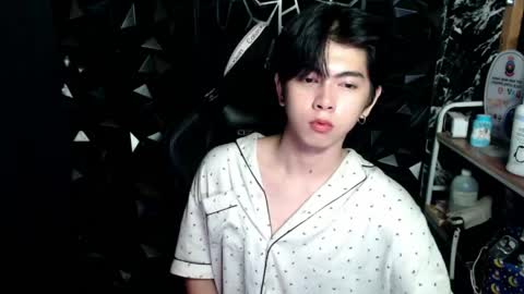 princecalix online show from May 23, 5:01 am