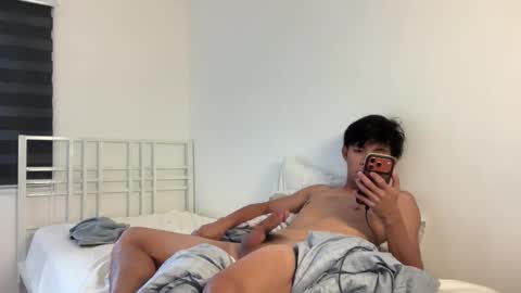 Snapshot of princecharlotte chatting on February 23, 3:26 am Charls online show from February 23, 3:26 am