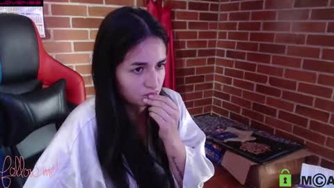 Leia online show from February 19, 4:00 pm