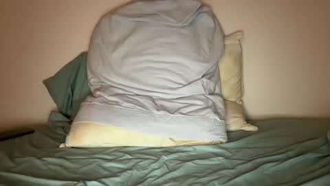 Peaches online show from January 9, 2:43 am