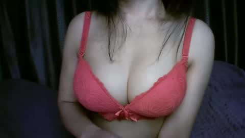 Snapshot of princess916446 chatting on February 2, 5:39 am princess online show from February 2, 5:39 am