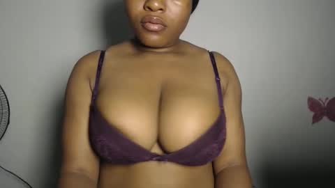 Snapshot of princess_karinaa chatting on February 26, 5:39 am Karina online show from February 26, 5:39 am