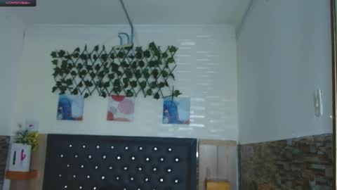 Snapshot of princess_martinez chatting on December 7, 4:58 pm Princess Martinez online show from December 7, 4:58 pm