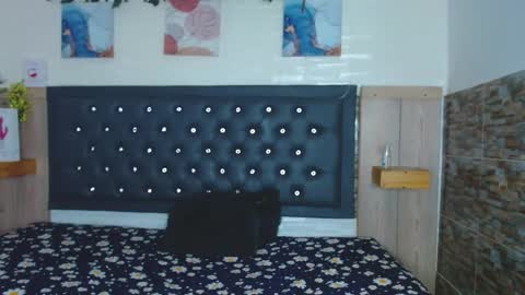 Snapshot of princess_martinez chatting on December 19, 4:57 pm Princess Martinez online show from December 19, 4:57 pm