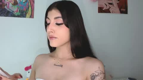 Snapshot of princess_ofyourdreams chatting on February 3, 11:54 pm Sophie online show from February 3, 11:54 pm