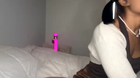 Princess Aleah online show from December 6, 6:06 pm