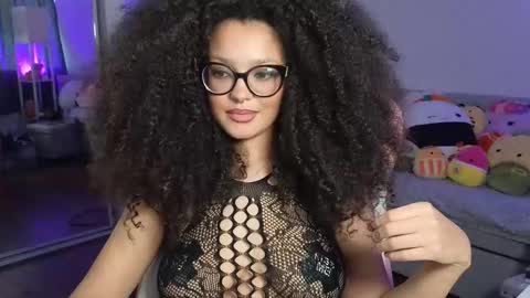 Amber online show from November 15, 12:52 am