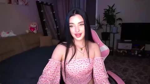 Snapshot of princessamira1 chatting on October 22, 2:50 pm princessamira1 online show from October 22, 2:50 pm