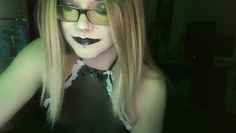 Princess Avery online show from January 17, 9:14 am