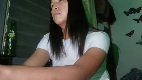 Snapshot of princesskaylie_delicious chatting on May 30, 5:21 pm Sofia Madrigal Solis online show from May 30, 5:21 pm