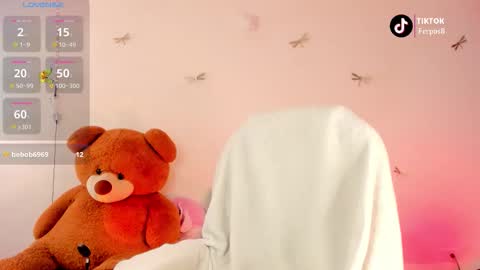 Snapshot of princessluna_14 chatting on October 30, 8:31 pm princessluna_14 online show from October 30, 8:31 pm