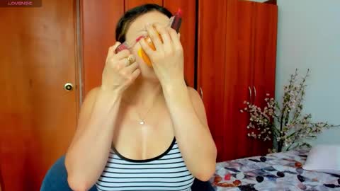 princessmariana25 online show from March 23, 7:40 pm