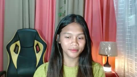 Snapshot of princessrynn chatting on October 7, 8:44 am princessrynn online show from October 7, 8:44 am