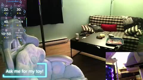 Snapshot of princesstyff chatting on September 25, 11:03 am Tyff et Blast online show from September 25, 11:03 am