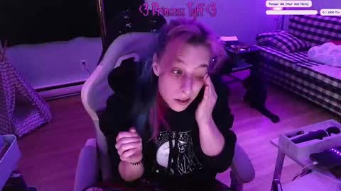 Tyff et Blast online show from April 9, 12:10 pm