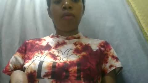 prisca880319 online show from June 5, 11:27 am