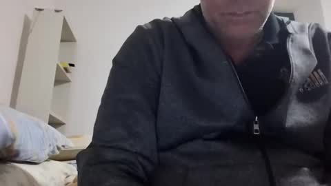 Snapshot of privatetour369 chatting on June 2, 7:27 pm privatetour369 online show from June 2, 7:27 pm
