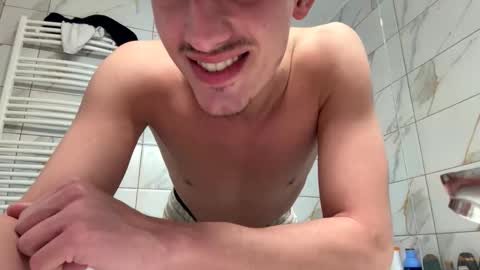 privenightz online show from March 28, 10:31 pm