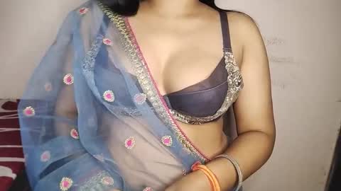 priyu_ online show from November 19, 4:51 pm