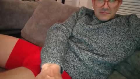 Snapshot of procholt88 chatting on April 5, 4:53 am procholt88 online show from April 5, 4:53 am