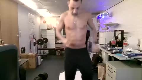 Snapshot of profsmartta chatting on December 14, 4:51 am profsmartta online show from December 14, 4:51 am