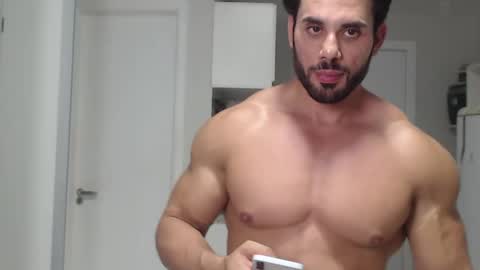 promuscles4u online show from February 14, 1:23 am