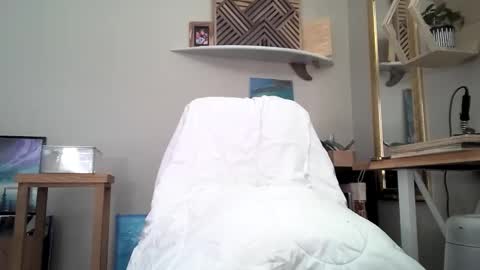 Properfuct online show from March 24, 6:24 pm