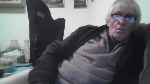 proudwelshman online show from January 11, 10:51 pm