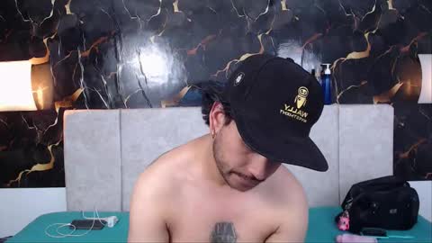 Adris  Juan online show from March 2, 4:36 am