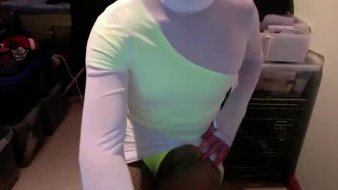 Snapshot of prrysport123 chatting on November 24, 9:42 am prrysport123 online show from November 24, 9:42 am