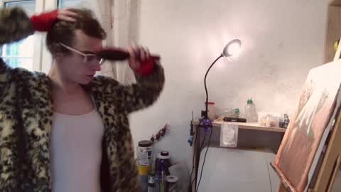 Snapshot of prxscillia_tx chatting on December 11, 1:28 pm prxscillia_tx online show from December 11, 1:28 pm