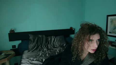 Snapshot of prxscillia_tx chatting on January 8, 12:58 pm prxscillia_tx online show from January 8, 12:58 pm