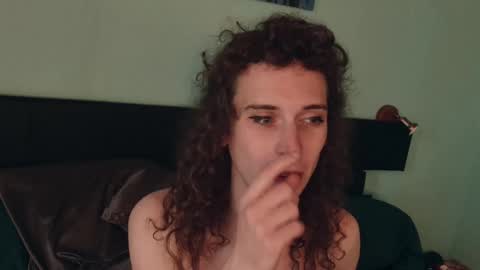 Snapshot of prxscillia_tx chatting on March 11, 7:48 am prxscillia_tx online show from March 11, 7:48 am