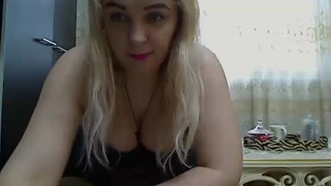 Snapshot of pryncess_sweety chatting on January 17, 10:33 am Pryncess sweety online show from January 17, 10:33 am