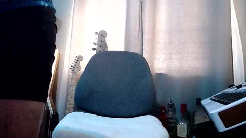 Snapshot of psilocipher chatting on February 1, 9:13 pm Sk8wave online show from February 1, 9:13 pm