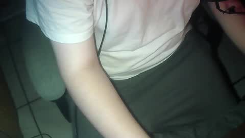 your mysterious man online show from April 4, 1:59 am