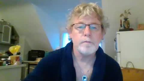 Snapshot of ptitrouquin chatting on December 22, 8:11 am ptitrouquin online show from December 22, 8:11 am