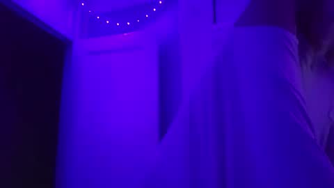 Snapshot of puddled_wonderland chatting on September 22, 2:24 am puddled_wonderland online show from September 22, 2:24 am