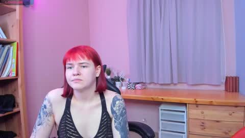 Snapshot of puffetish chatting on December 24, 7:00 pm Jenna online show from December 24, 7:00 pm