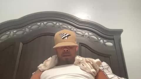 Snapshot of puffindro chatting on October 27, 6:56 pm PuffinDro online show from October 27, 6:56 pm