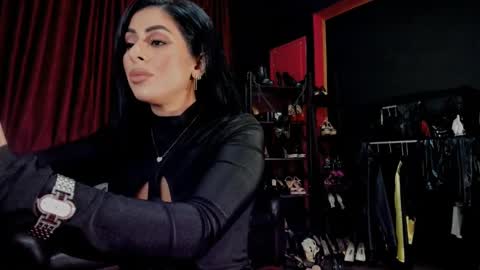 Snapshot of puffy_love chatting on January 12, 8:36 pm MissPuffyLove online show from January 12, 8:36 pm