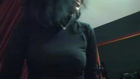 Snapshot of puffy_love chatting on January 16, 5:44 pm MissPuffyLove online show from January 16, 5:44 pm