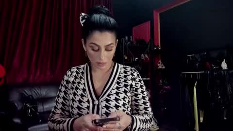 Snapshot of puffy_love chatting on January 23, 9:29 pm MissPuffyLove online show from January 23, 9:29 pm