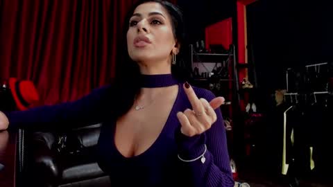 Snapshot of puffy_love chatting on February 23, 9:26 pm MissPuffyLove online show from February 23, 9:26 pm