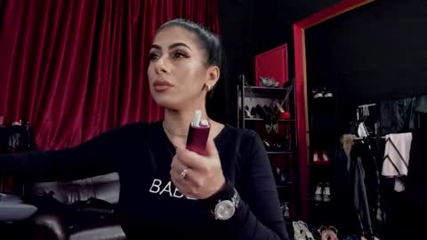 Snapshot of puffy_love chatting on October 26, 9:42 pm MissPuffyLove online show from October 26, 9:42 pm