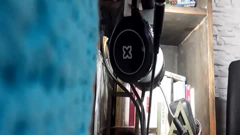 Snapshot of puky_mza chatting on December 15, 3:56 am puky_mza online show from December 15, 3:56 am