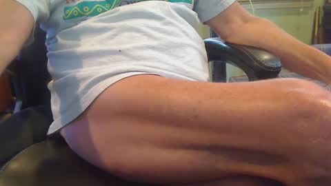 Snapshot of pulltoy1 chatting on September 23, 3:26 pm pulltoy1 online show from September 23, 3:26 pm