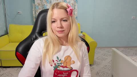 Snapshot of puma4ka chatting on January 4, 3:29 am Victoria online show from January 4, 3:29 am